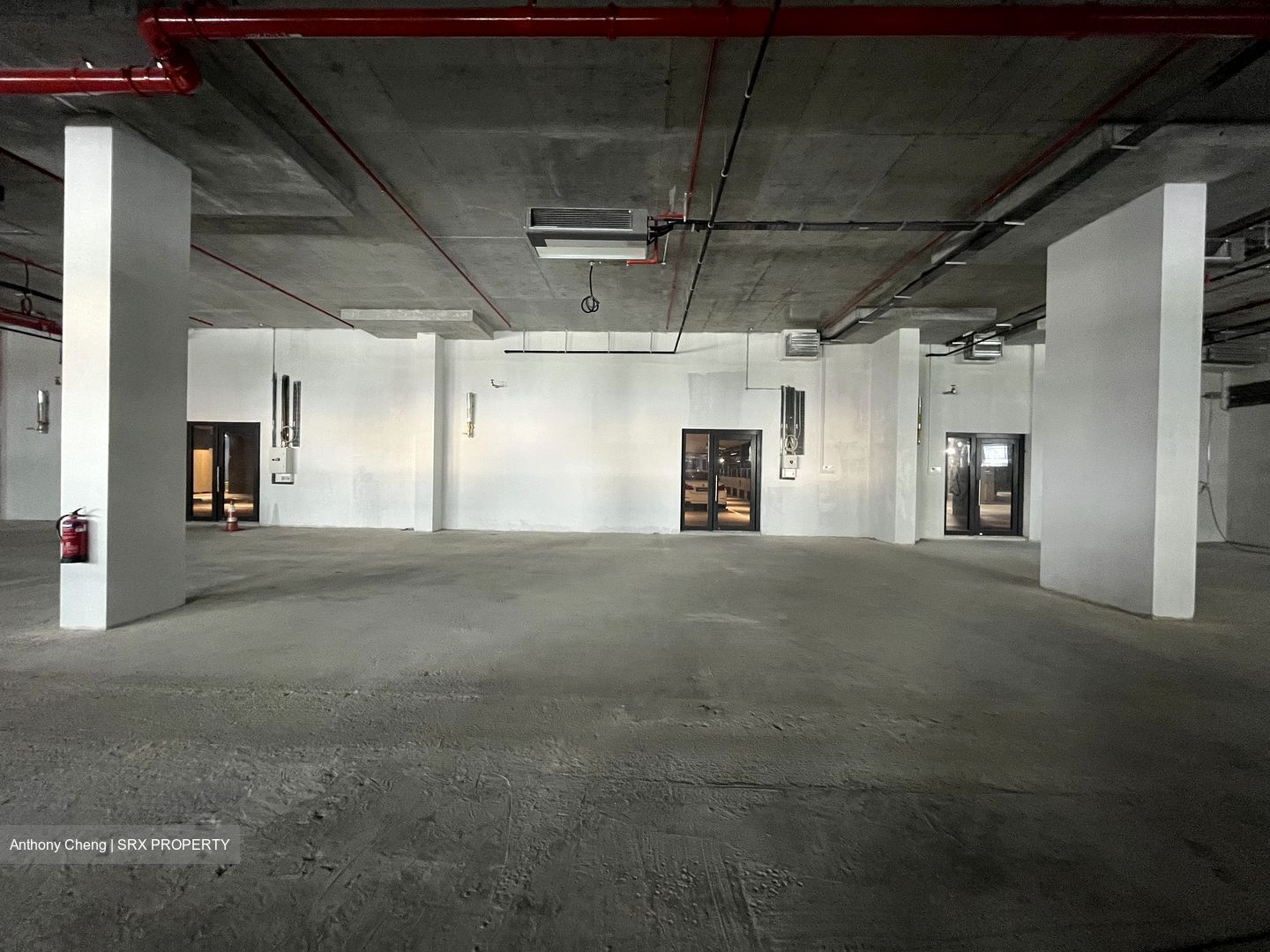 Middle Road (D7), Retail #444738471
